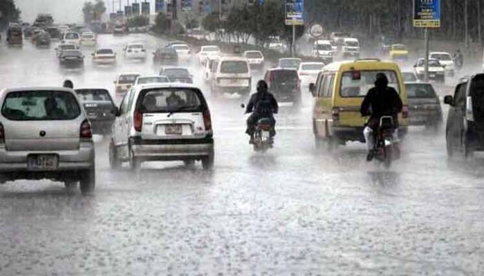 لاہورسمیت پنجاب میں گرج چمک کےساتھ بارش، محکمہ موسمیات نےنوید سنادی