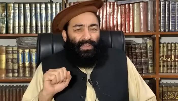  پشاور دھماکے میں زخمی مفتی منیر شاکر انتقال کرگئے، 3 افراد زخمی