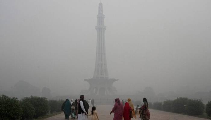 ورلڈ ایئرکوالٹی رپورٹ میں پاکستان دنیا کا تیسرا آلودہ ترین ملک قرار
