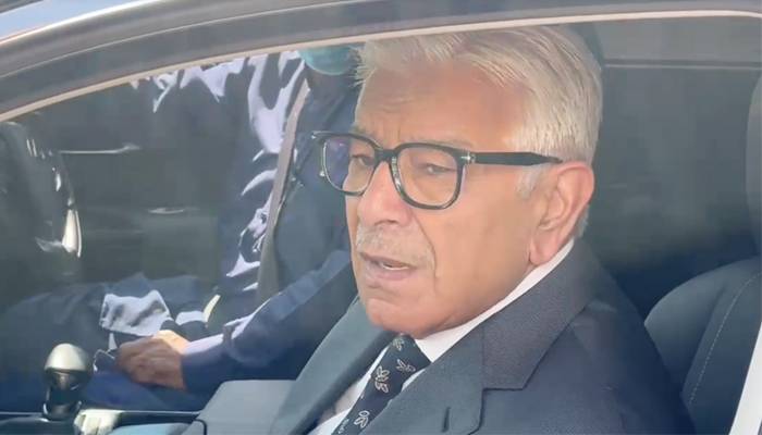 سیکیورٹی کمیٹی میں کسی قسم کے فوجی آپریشن کی کوئی بات نہیں ہوئی:خواجہ آصف