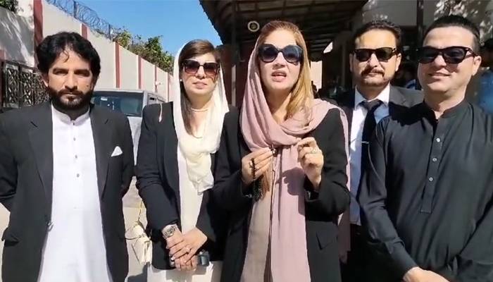 غائب کرنےسےمسائل حل نہیں ہوں گے،سوال پوچھنے والوں کو اٹھانا بند کردیں:زرتاج گل
