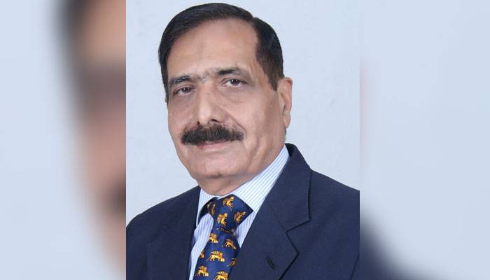 سید عابدی کوتعلیم کے شعبے میں خدمات  کے اعتراف میں ستارہ امتیاز کے اعزاز سے نوازا گیا