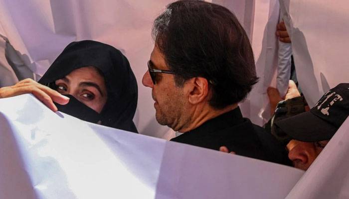 190 ملین پاؤنڈ کیس، بانی پی ٹی آئی، بشری بی بی کی سزا کیخلاف اپیلیں کل سماعت کیلئے مقرر
