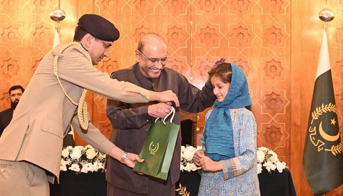 صدر آصف زرداری کی جانب سے یتیم بچوں کیلئے ایوانِ صدر میں افطار ڈنر