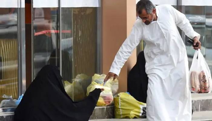 یواےای: 5خواتین سمیت 10پاکستانی بھیک مانگتے گرفتار