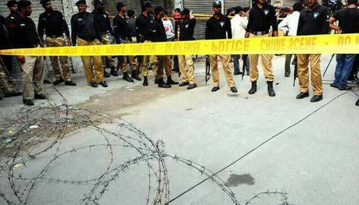 کوئٹہ: ڈبل روڈ پر پولیس وین کے قریب دھماکا،2 افراد شہید، 17 افراد زخمی