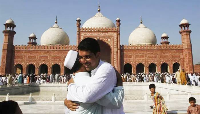 ملک بھر میں عیدالفطر مذہبی عقیدت و احترام کے ساتھ منائی جا رہی ہے