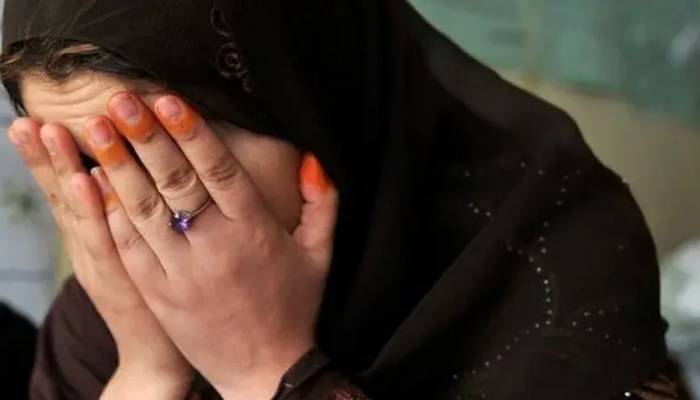  گجرات: پسند کی شادی کرنیوالی لڑکی سے 5 ملزمان کا گینگ ریپ