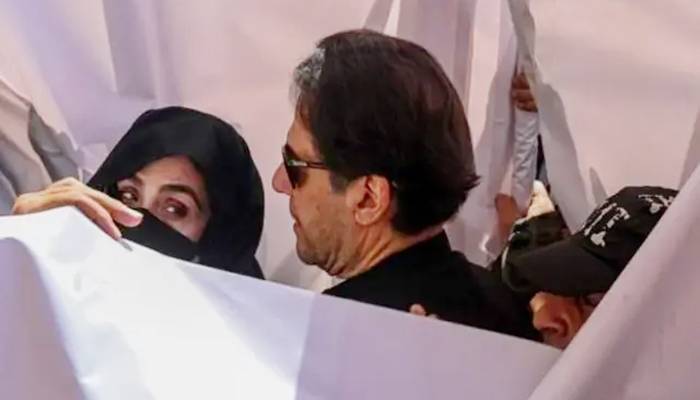 عمران خان کی اہلیہ بشری بی بی نےجیل میں بہتر ین سہولیات مانگ لیں