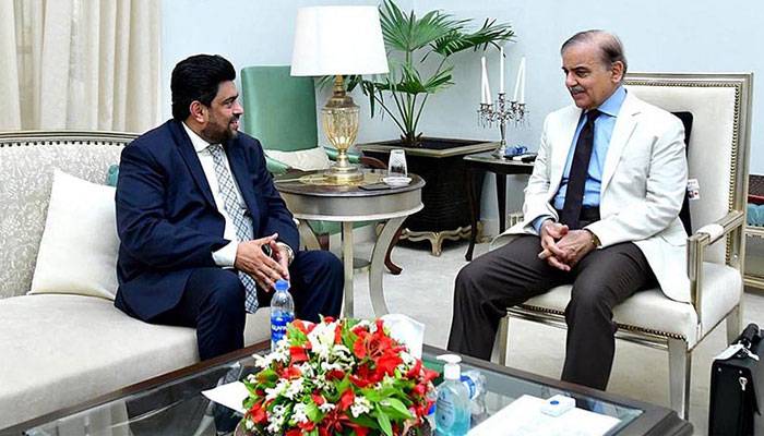 گورنر سند ھ کا وزیر اعظم کو خط، ترقیاتی منصوبوں کیلئے 100 ارب روپے مانگ لیے