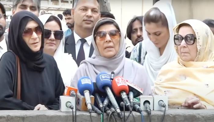عمران خان سےملاقات نہ کروائی توجیل کے باہردھرنا دیں گے:علیمہ خان