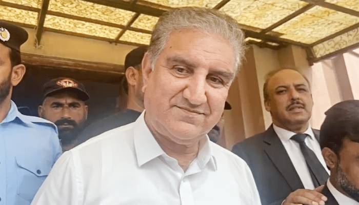 قیدی نمبر 805کون؟شاہ محمودقریشی نے بتادیا