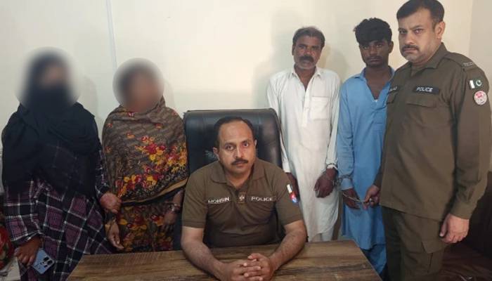 کام کے بہانے بلاکرلڑکیوں سے دھندا کروانے والا جوڑا پکڑا گیا