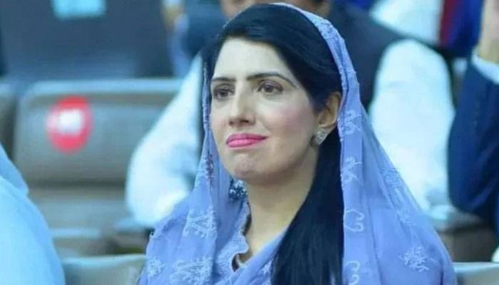 بانی پی ٹی آئی نے عالیہ حمزہ کو پنجاب میں  تمام سیاسی ، تنظیمی فیصلوں کا اختیار  دیدیا