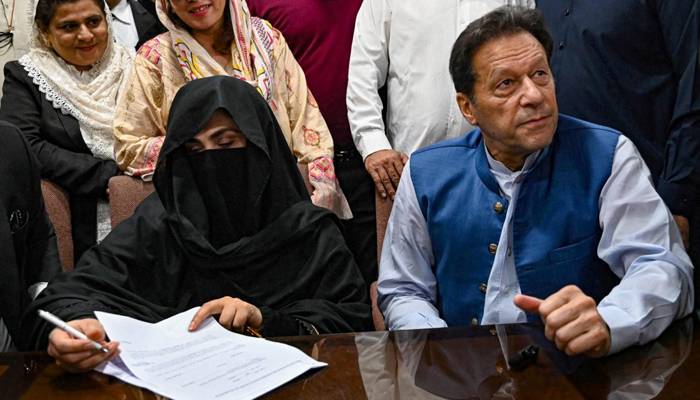 190ملین پاؤنڈزکیس:عمران خان،بشریٰ بی بی کی اپیلوں پر جلد سماعت کیلئے درخواستیں دائر