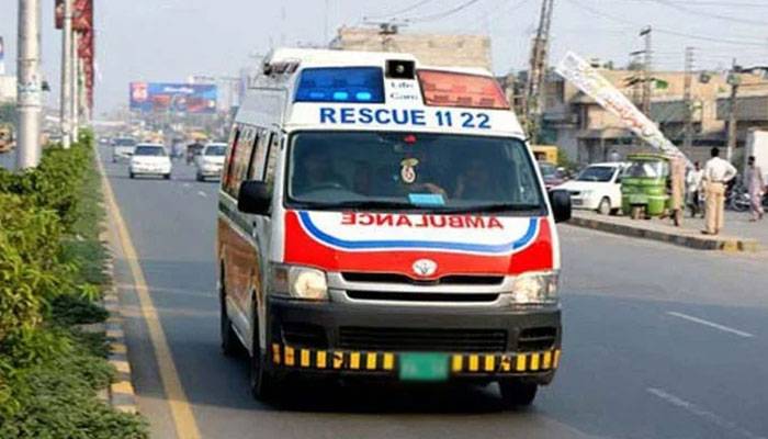 لاہور: مزدا ٹرک اور چنگچی رکشہ کے درمیان تصادم ، 3 افراد جاں بحق