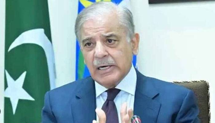 پیٹرولیم مصنوعات کی قیمتوں  میں  ہونے والی کمی کا فائدہ بلوچستان  پر لگائیں گے، وزیرا عظم 