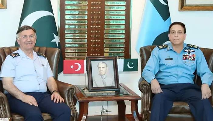 اعلیٰ سطحی ترک وفد کا پاک فضائیہ ہیڈکوارٹرزکا دورہ،ایئرچیف مارشل سے ملاقات