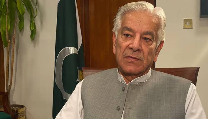 بھارت کے منہ پر کالک ملیں گے: وزیر دفاع خواجہ محمد آصف 