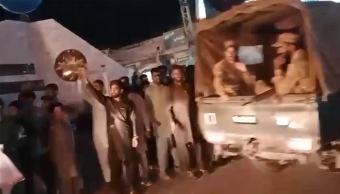 پہلگام واقعہ:عوام کا پاک فوج سے اظہار یکجہتی