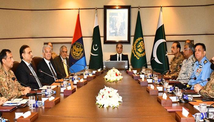 وزیراعظم کا آئی ایس آئی ہیڈکوارٹر کا دورہ، علاقائی سیکیورٹی صورتحال پر بریفنگ