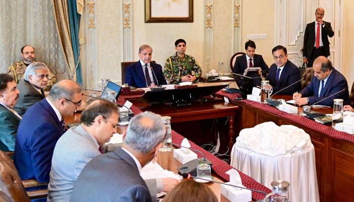 وزیر اعظم کا  کراچی-چمن شاہراہ کو ایکسپریس وے میں بدلنے کا فیصلہ