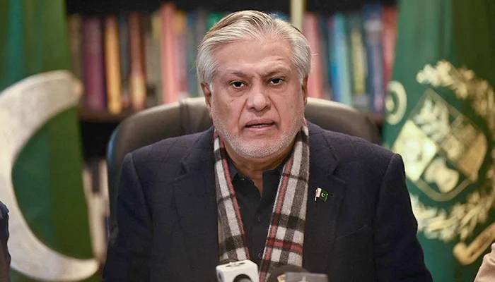 اسحاق ڈار کی پاکستان اور بھارت کے نیشنل سیکیورٹی ایڈوائزرز کے درمیان رابطے کی تصدیق