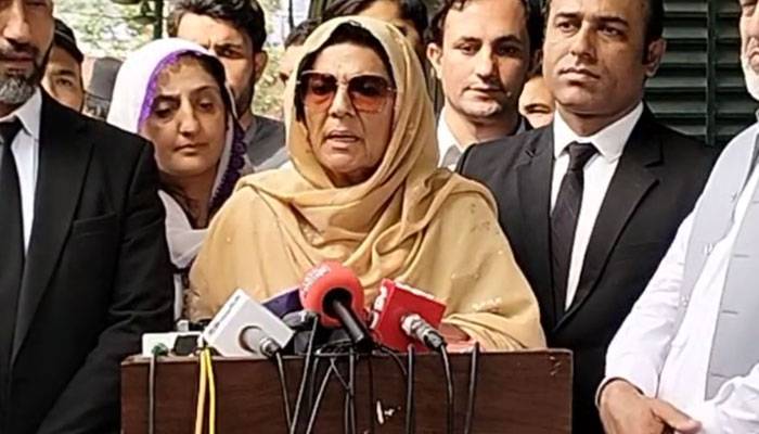 نیا پبلک اکاؤنٹس کمیٹی کا چیئرمین کون ہوگا؟ علیمہ خان نے عمران خان کا پیغام دیدیا