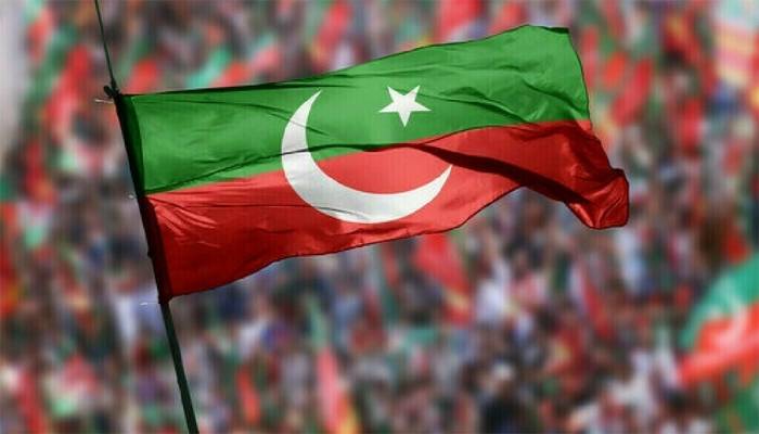 ن لیگ کو بڑادھچکا،اہم رہنما ساتھیوں سمیت پی ٹی آئی میں شامل