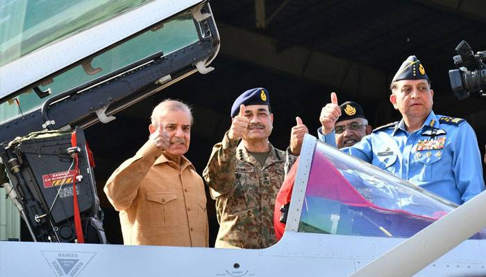 دشمن کو پیغام دیدیا دوبارہ میلی آنکھ سے دیکھا تو پیروں تلے روند دیا جائے گا، وزیر اعظم 