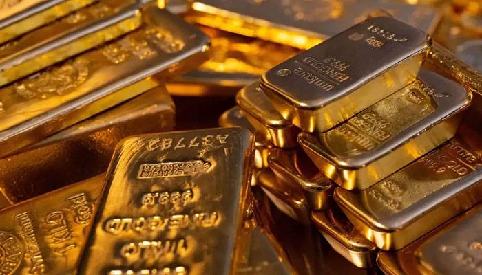 سونے کی فی تولہ قیمت میں 900 روپے کا اضافہ