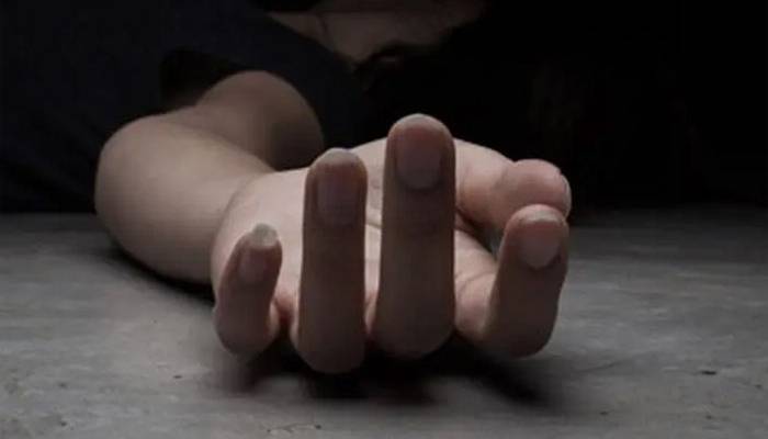 کراچی؛ بیوٹی پارلر میں خاتون کا لرزہ خیز قتل 