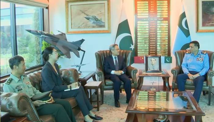 چینی سفیر کی ایئر چیف مارشل ظہیر احمد بابر سدھو سے اہم ملاقات