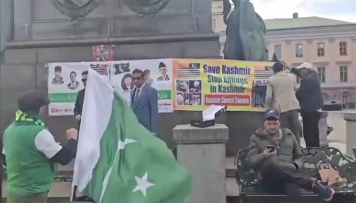 کشمیر کونسل سویڈن کے زیر اہتمام یومِ یکجہتیِ پاکستان و یوم تشکرکا شاندار مظاہرہ