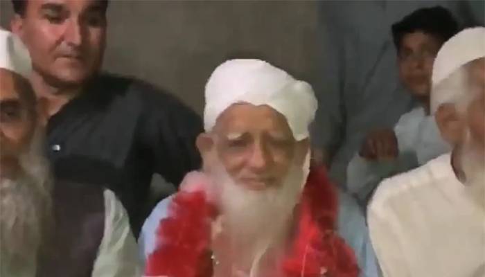 دل ہونا چاہیداجوان:90 سالہ بابادلہنیا بیاہ لایا
