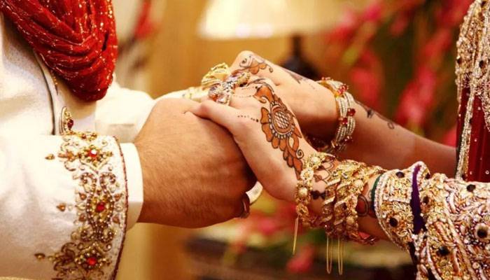 اسلامی نظریاتی کونسل نے شادی کی عمر کی حد 18 سال کرنے کا بل مسترد کردیا