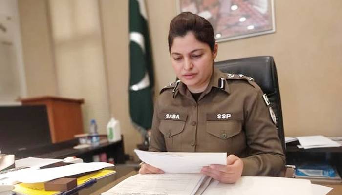 ایس ایس پی انویسٹیگیشن صبا ستار کےوارنٹ گرفتاری جاری