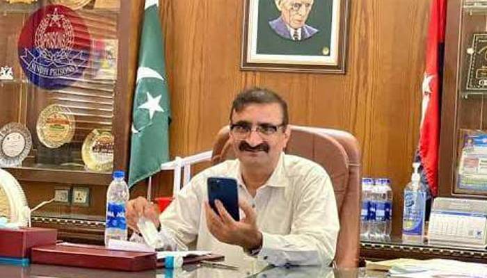 ملیرجیل واقعہ:آئی جی جیل خانہ جات سندھ کو عہدے سے ہٹادیا گیا