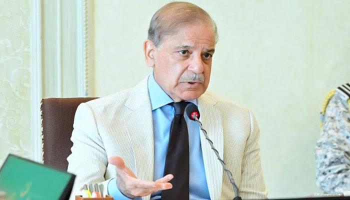 تمام وفاقی اکائیوں کو ملک میں نئے پانی کے ذخائر کی تعمیر  کیلے مل کر کام کرناہے، وزیر اعظم