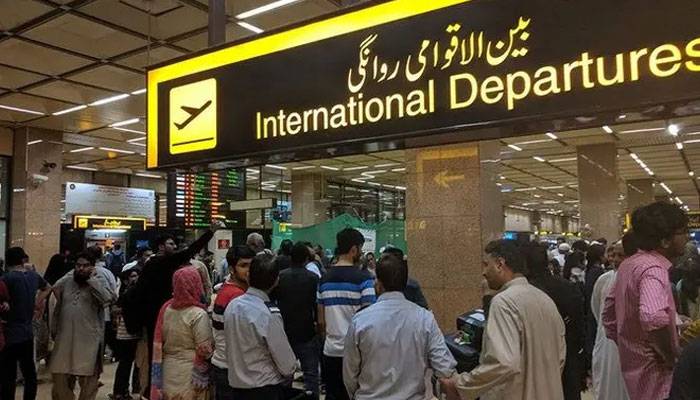 رواں مالی سال کتنے لاکھ پاکستانی ملازمت کیلئے بیرون ملک منتقل ہوئے؟ 