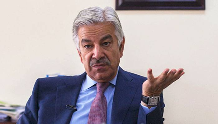 خواجہ آصف نے سپیکر قومی اسمبلی ، چیئرمین سینیٹ کی تنخواہوں میں اضافہ 'مالی فحاشی' قرار دیدیا