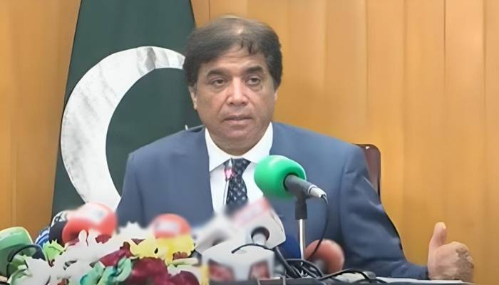  پاکستان سے روس کیلئے پہلی مال بردار ٹرین 22 جون کو شروع ہوگی: حنیف عباسی
