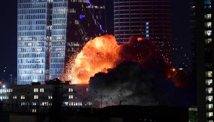 ایران کا اسرائیل پر بڑا حملہ: بیلسٹک میزائلوں کی بارش، 7 ہلاک، 67 زخمی