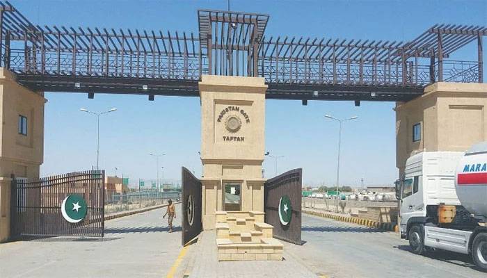 پاک-ایران بارڈر کی بندش کی افواہیں بے بنیاد، بارڈر معمول کے مطابق فعال  