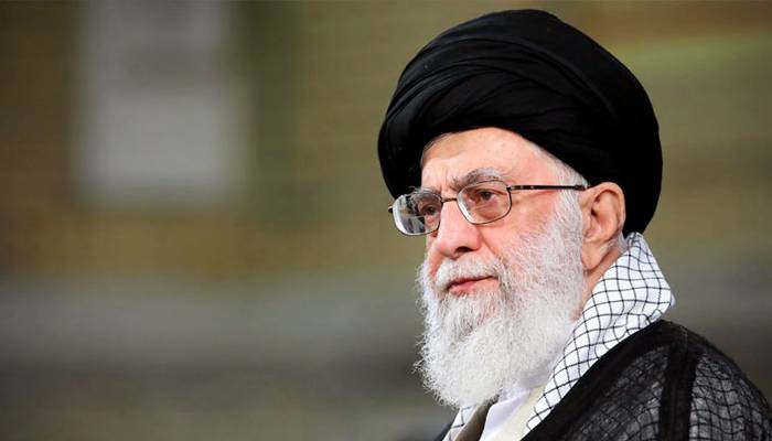ایران کے سپریم لیڈر آیت اللہ علی خامنہ ای کون؟ کتنی طاقت رکھتے ہیں؟ 