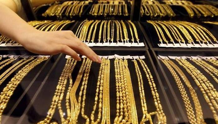ملک میں سونے کی فی تولہ قیمت میں مزید کمی ہوگئی