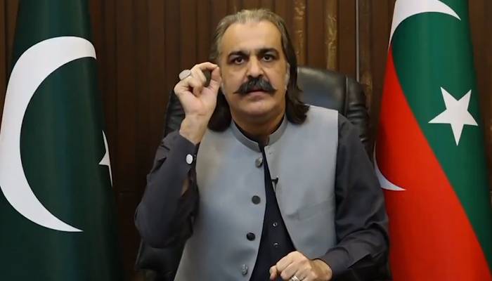 ’کسی کا باپ بھی مائنس عمران خان نہیں کرسکتا‘ علی امین گنڈا پور
