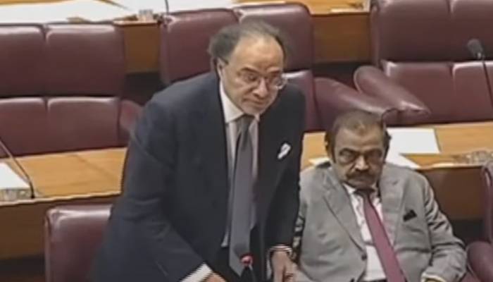 ’پیٹرولیم مصنوعات پر کاربن لیوی عائد‘،قومی اسمبلی میں فنانس بل 2025-26 کی منظوری