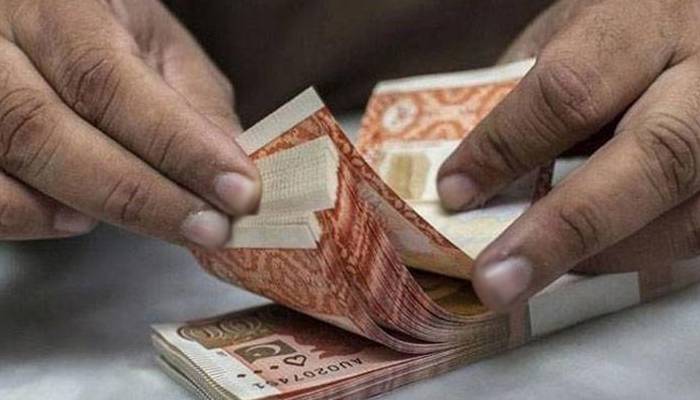 وفاقی وزرا اور وزرائے مملکت کی تنخواہ ارکان اسمبلی کے برابر کردی گئی