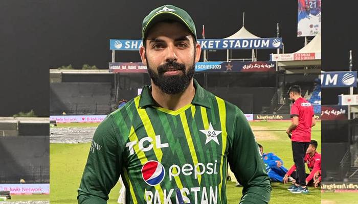 شاداب خان کندھے کی تکلیف میں مبتلا، کتنا عرصہ کرکٹ سے باہر رہنے کاامکان؟